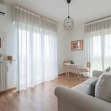 Apartment Panoramico A Porta Romana